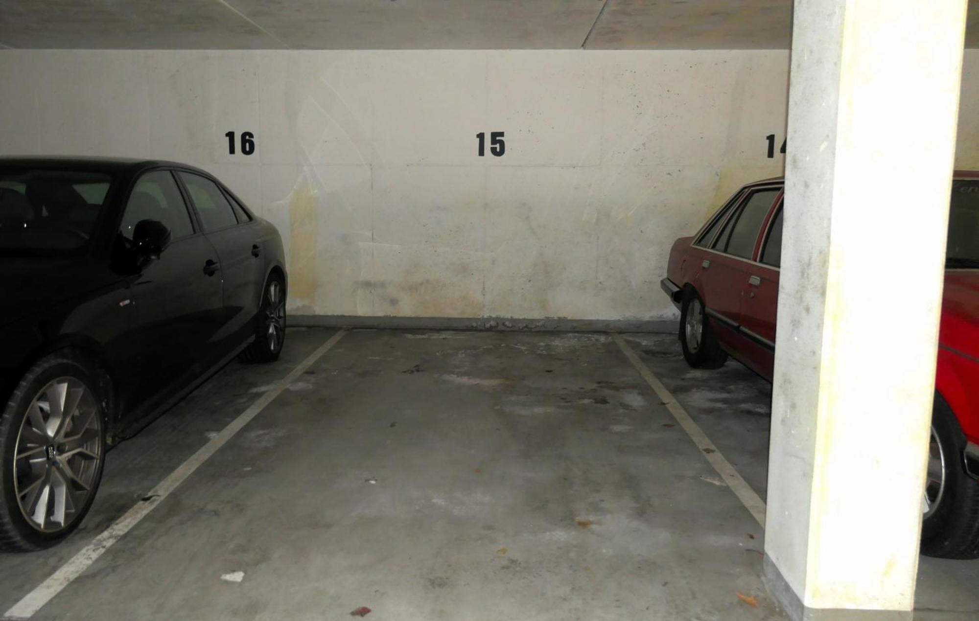 Schoelerberg Apartment Mit Tiefgaragenparkplatz Und Kingsize-Bett Osnabrueck Exterior photo